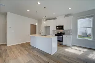 326 Bedford Trace, Conyers, GA 30094 - Photo 7