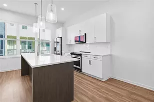 179 Color Circle SE, Atlanta, GA 30317 - Photo 3
