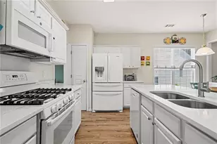 3324 Hampreston Way NW, Kennesaw, GA 30144 - Photo 7