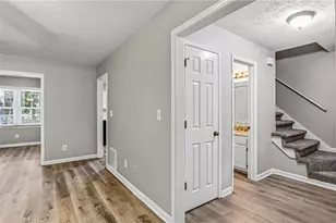 2130 Grayfield Dr, Grayson, GA 30017 - Photo 9