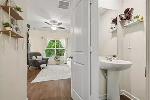 209 Highwood Ln, East Point, GA 30344 - Photo 11