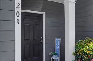 209 Highwood Ln, East Point, GA 30344 - Photo 9
