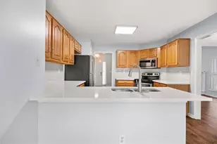 190 Glen Holly Dr, Roswell, GA 30076 - Photo 13
