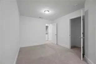 1908 Plainsboro Dr, Lithonia, GA 30058 - Photo 15