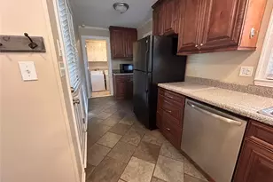 995 Melody Ln, Roswell, GA 30075 - Photo 15