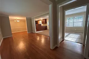 995 Melody Ln, Roswell, GA 30075 - Photo 3