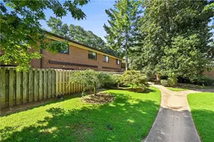 2525 Bradford Square NE, Atlanta, GA 30345 - Photo 29