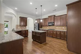 741 Stonebranch Dr, Loganville, GA 30052 - Photo 5