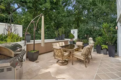 2960 Pharr Court South NW #N6 & N8, Atlanta, GA 30305 - Photo 23