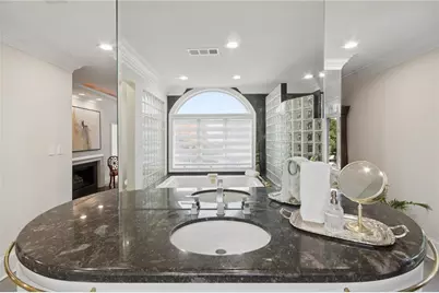 2960 Pharr Court South NW #N6 & N8, Atlanta, GA 30305 - Photo 33