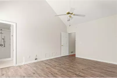 895 Scenic Lake Drive, Lawrenceville, GA 30045 - Photo 27