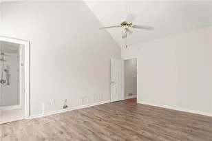 895 Scenic Lake Dr, Lawrenceville, GA 30045 - Photo 27