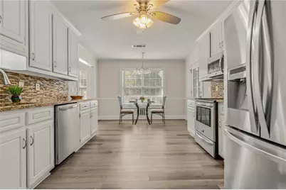 895 Scenic Lake Drive, Lawrenceville, GA 30045 - Photo 13