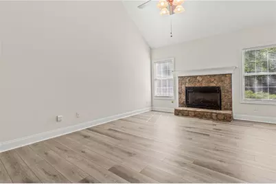 895 Scenic Lake Drive, Lawrenceville, GA 30045 - Photo 19