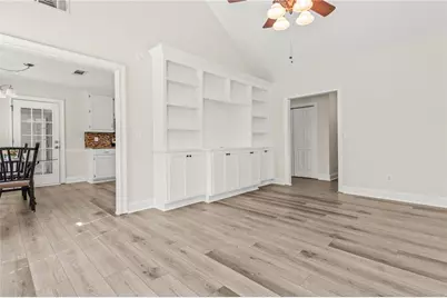 895 Scenic Lake Drive, Lawrenceville, GA 30045 - Photo 21