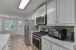 6447 Ivy Springs Dr, Flowery Branch, GA 30542 - Photo 19