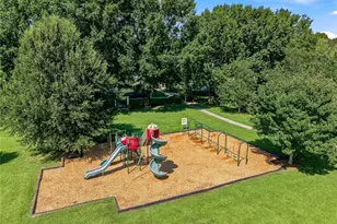 1044 Meadow Club Ct, Suwanee, GA 30024 - Photo 99