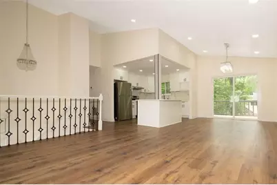 10175 Old Woodland Entry NE, Johns Creek, GA 30022 - Photo 11