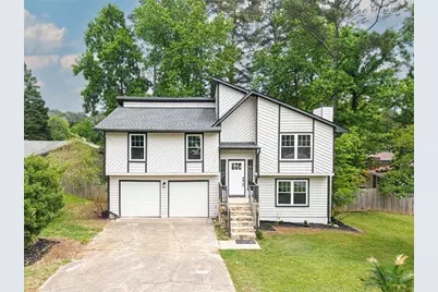 10175 Old Woodland Entry NE, Johns Creek, GA 30022 - Photo 3