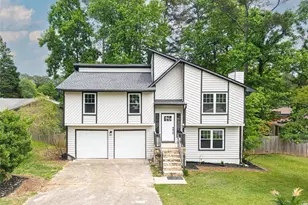 10175 Old Woodland Entry NE, Johns Creek, GA 30022 - Photo 3