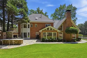 7680 Dunvegan Close, Sandy Springs, GA 30350 - Photo 55