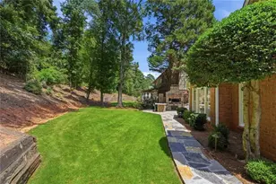 7680 Dunvegan Close, Sandy Springs, GA 30350 - Photo 57