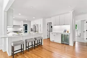 7680 Dunvegan Close, Sandy Springs, GA 30350 - Photo 15