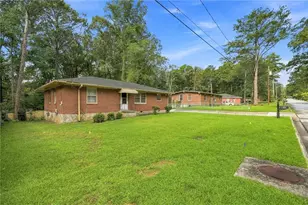 126 E Mimosa Dr, Jonesboro, GA 30236 - Photo 3