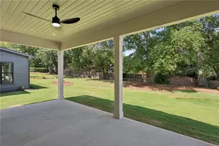 2467 Edwards Dr NW, Atlanta, GA 30318 - Photo 41