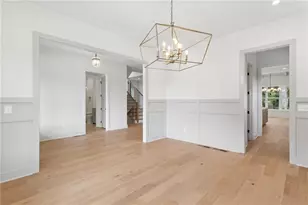 2467 Edwards Dr NW, Atlanta, GA 30318 - Photo 9