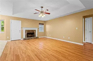 163 Nicki Ct, Hampton, GA 30228 - Photo 5