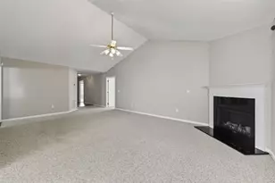 912 Village View Cir, Loganville, GA 30052 - Photo 7