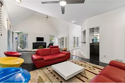 210 Wessex Court, Sandy Springs, GA 30328 - Photo 9