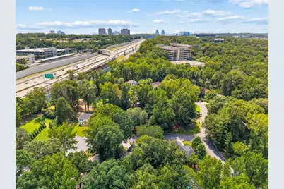 210 Wessex Court, Sandy Springs, GA 30328 - Photo 61