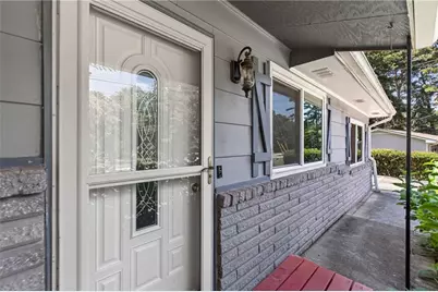 877 King Drive, Conyers, GA 30094 - Photo 3