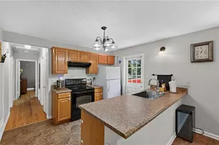 877 King Dr, Conyers, GA 30094 - Photo 9
