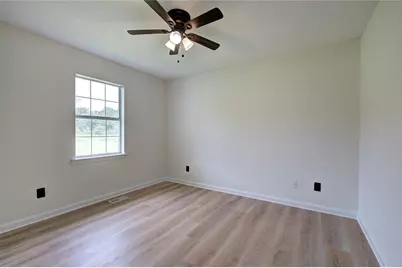 7097 Fairmount Highway SE, Calhoun, GA 30701 - Photo 11