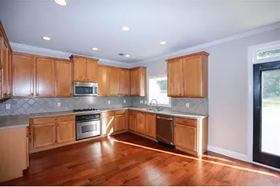 3380 Gables Court, Cumming, GA 30041 - Photo 9