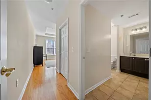 3334 Peachtree Rd NE, Atlanta, GA 30326 - Photo 19