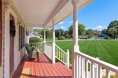 4646 Countryside Drive, Flowery Branch, GA 30542 - Photo 3