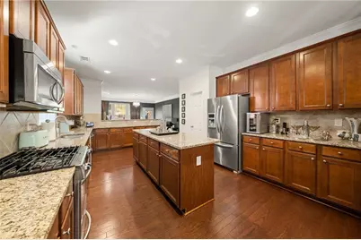 3798 Ellsworth Way NE, Atlanta, GA 30319 - Photo 5