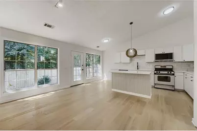 1090 Avalon Drive, Lawrenceville, GA 30044 - Photo 5