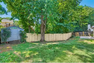 1090 Avalon Drive, Lawrenceville, GA 30044 - Photo 29