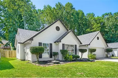 1090 Avalon Drive, Lawrenceville, GA 30044 - Photo 3