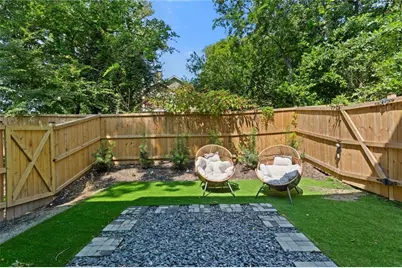 1631 Overlook Way NW, Atlanta, GA 30318 - Photo 3