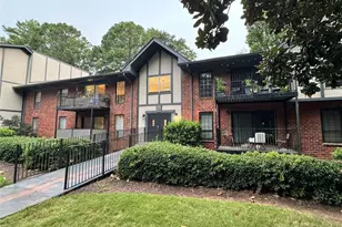 6851 Roswell Road NE, Sandy Springs, GA 30328 - Photo 33
