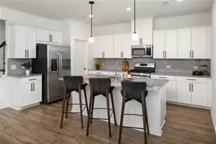 1525 Wellston Dr, Lawrenceville, GA 30043 - Photo 3