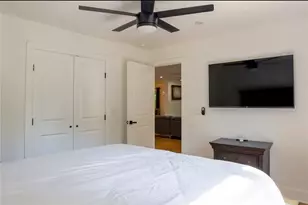 280 W Lake Dr NW, Atlanta, GA 30314 - Photo 37