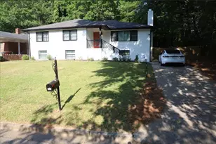 280 W Lake Dr NW, Atlanta, GA 30314 - Photo 1