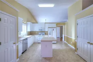 1705 Prospect Creek Dr, Lawrenceville, GA 30043 - Photo 13
